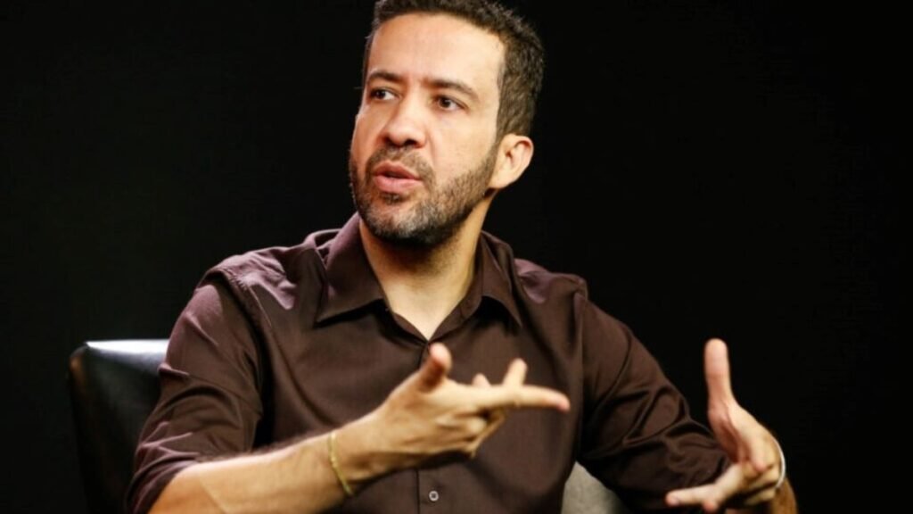 PF indicia Janones em investigação sobre rachadinhas