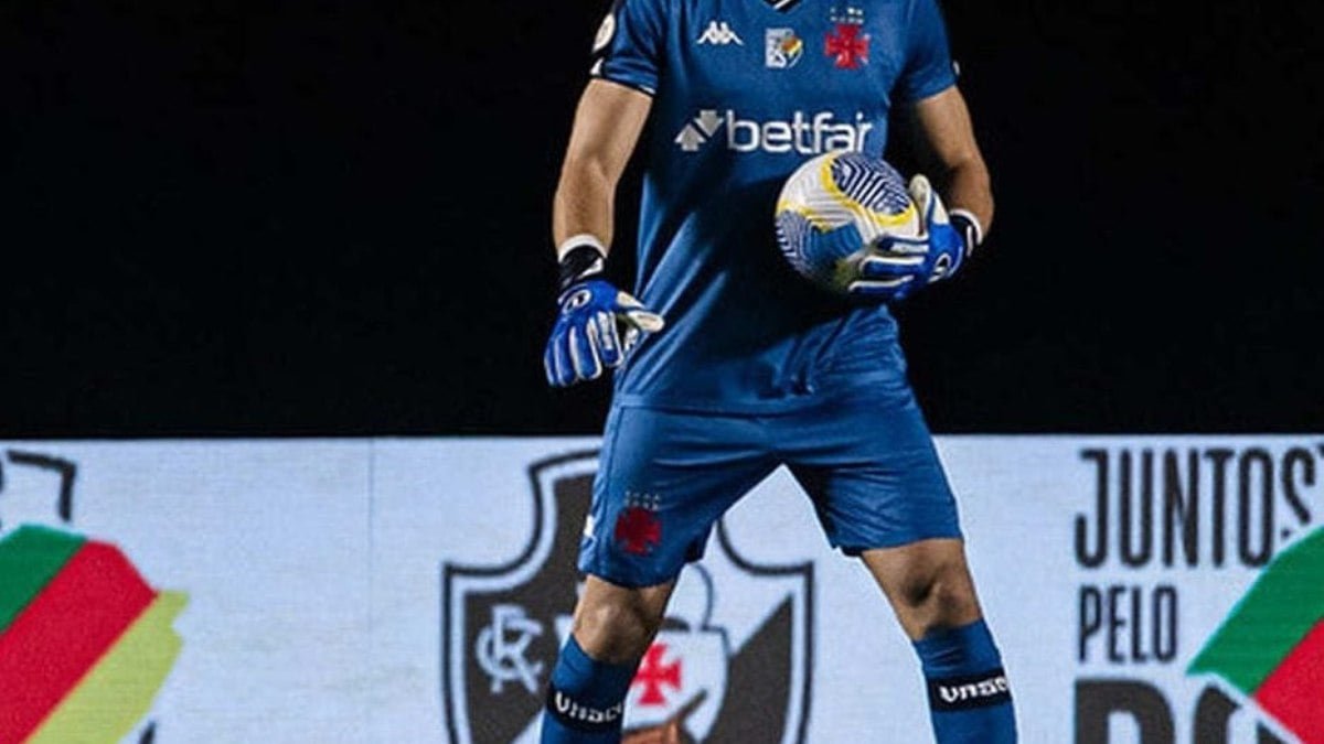Leo Jardim, do Vasco, valoriza mental da equipe durante classificação em São Januário