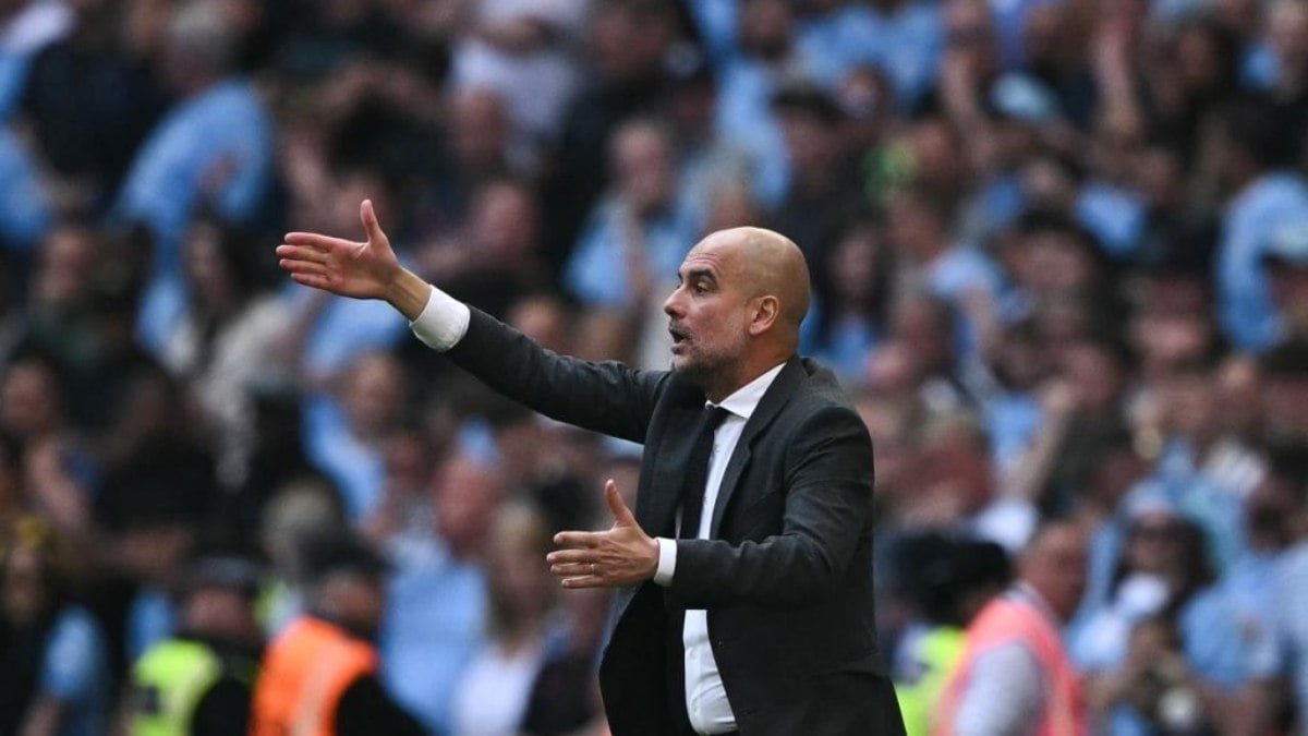 Guardiola abre o jogo e explica por que viaja separado dos jogadores do Manchester City