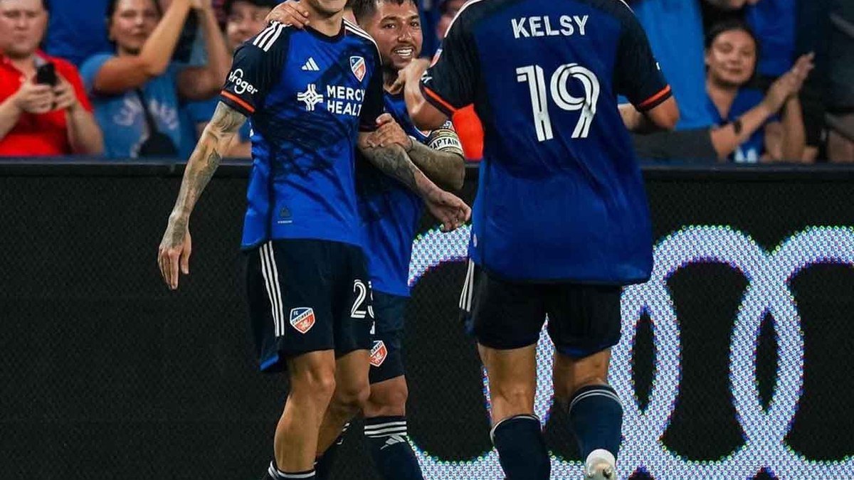 Em alta na MLS, vascaíno Orellano desperta sondagens