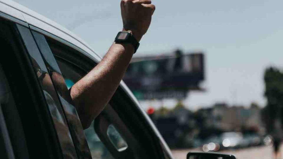 Oito em cada dez homens mortos por arma de fogo no Brasil são negros, aponta pesquisa