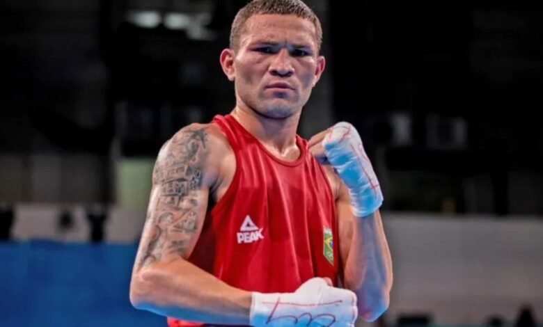 Boxe: Michael
Douglas perde na estreia e está eliminado de Paris 2024 Boxe: Michael
Douglas perde na estreia e está eliminado de Paris 2024