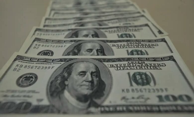 Dólar ultrapassa os R$ 5,70 à espera de juros nos EUA e no Brasil | ac24horas Dólar ultrapassa os R$ 5,70 à espera de juros nos EUA e no Brasil | ac24horas