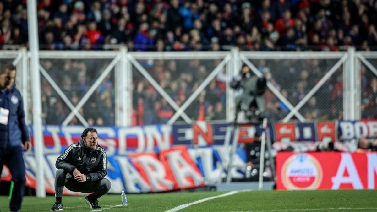 Para Milito, faltou determinação da equipe no empate para o San Lorenzo