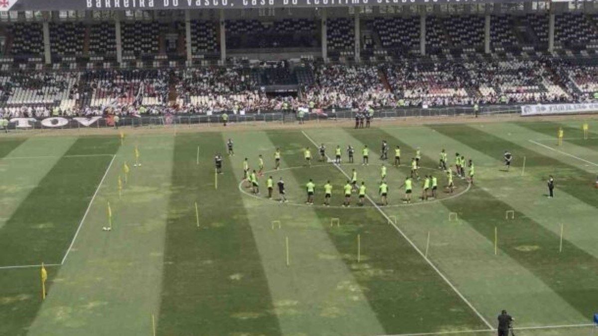 Treino aberto do Vasco tem apoio antes de jogo decisivo pela Copa do Brasil