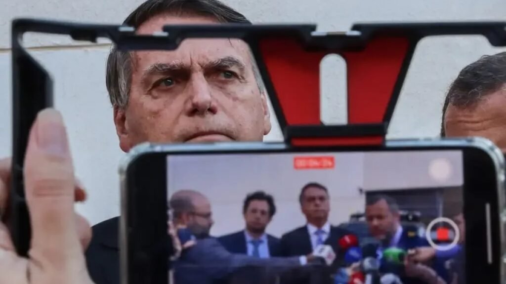 Bolsonaro pede expulsão de deputado do PL após apoio a candidato do PT