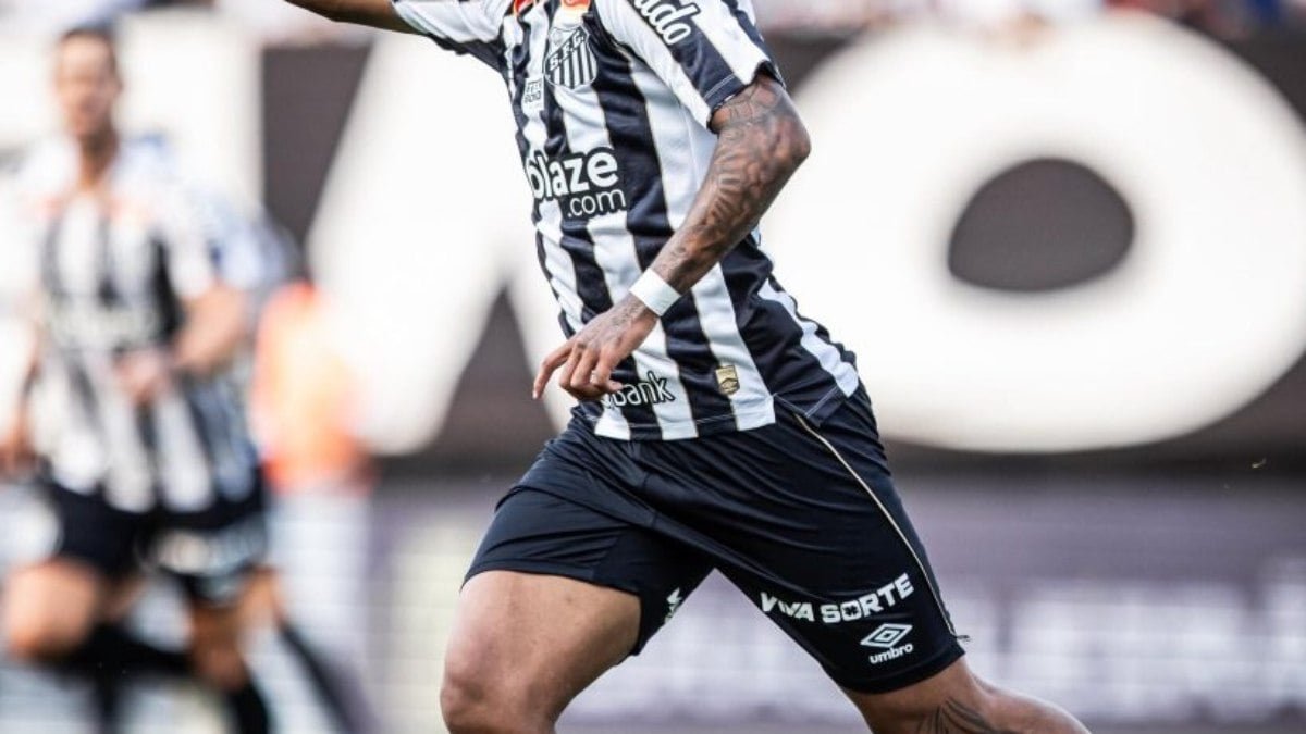 Santos volta a vencer, Sport busca vaga no G-4 e Ituano deixa o Z-4. Veja os destaques deste sábado da 25ª rodada da série B Santos volta a vencer, Sport busca vaga no G-4 e Ituano deixa o Z-4. Veja os destaques deste sábado da 25ª rodada da série B