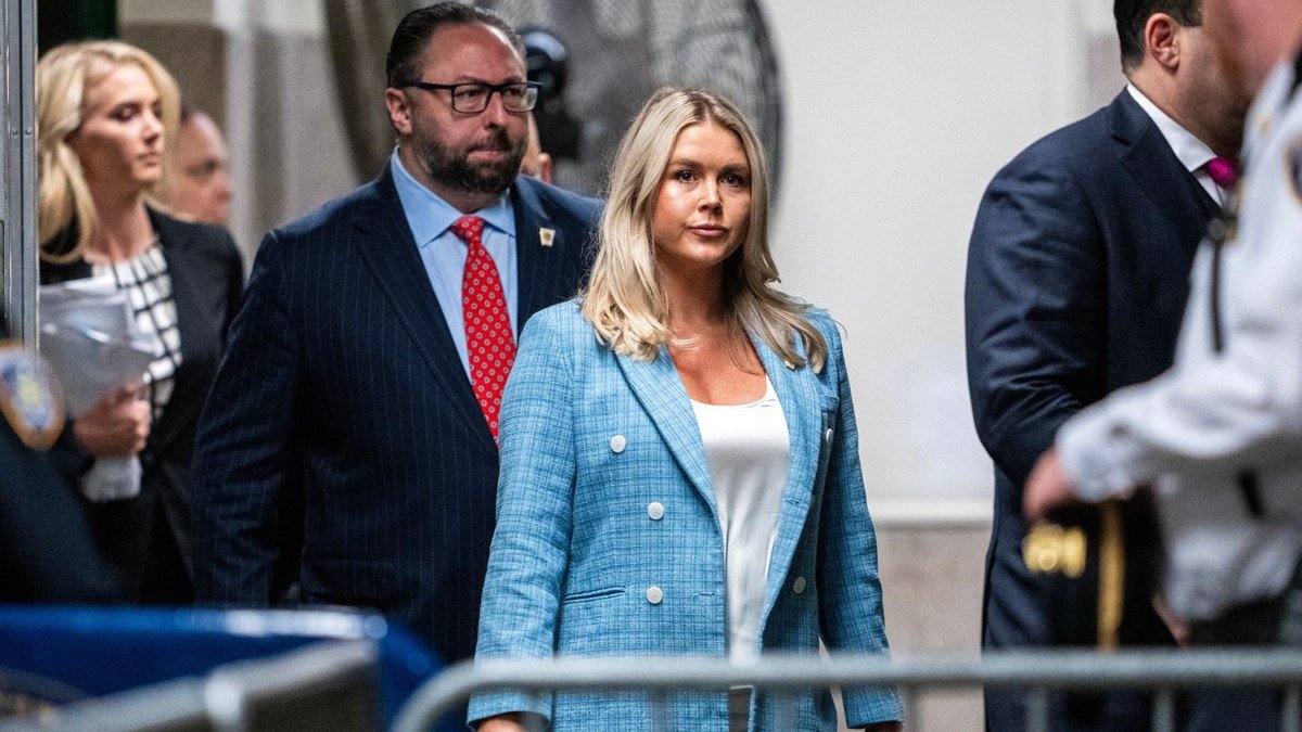 Trump nomeia Karoline Leavitt como secretária de imprensa da Casa Branca