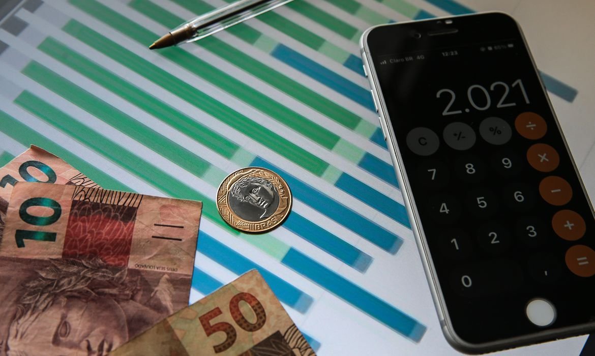 Waack: PIB alto reforça no governo atual política econômica