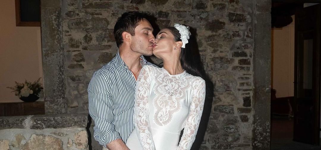 Ator de “Gossip Girl“ compartilha fotos de seu casamento na Itália; veja