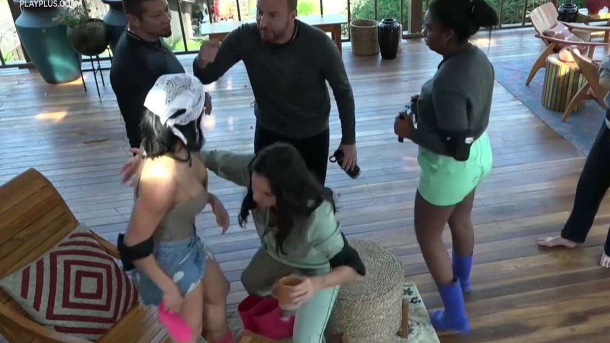 Zé Love protagoniza novo barraco em reality Zé Love protagoniza novo barraco em reality