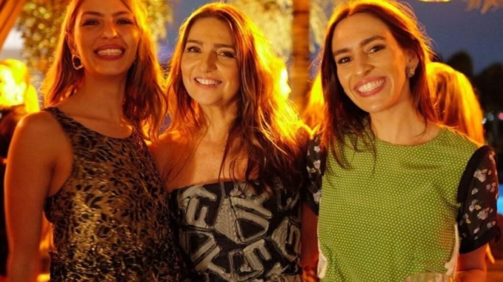 Valéria Gontijo ganha das amigas festa surpresa para celebrar aniversário