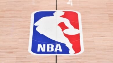 Finalistas do prêmio de MVP se enfrentam pelos playoffs da NBA