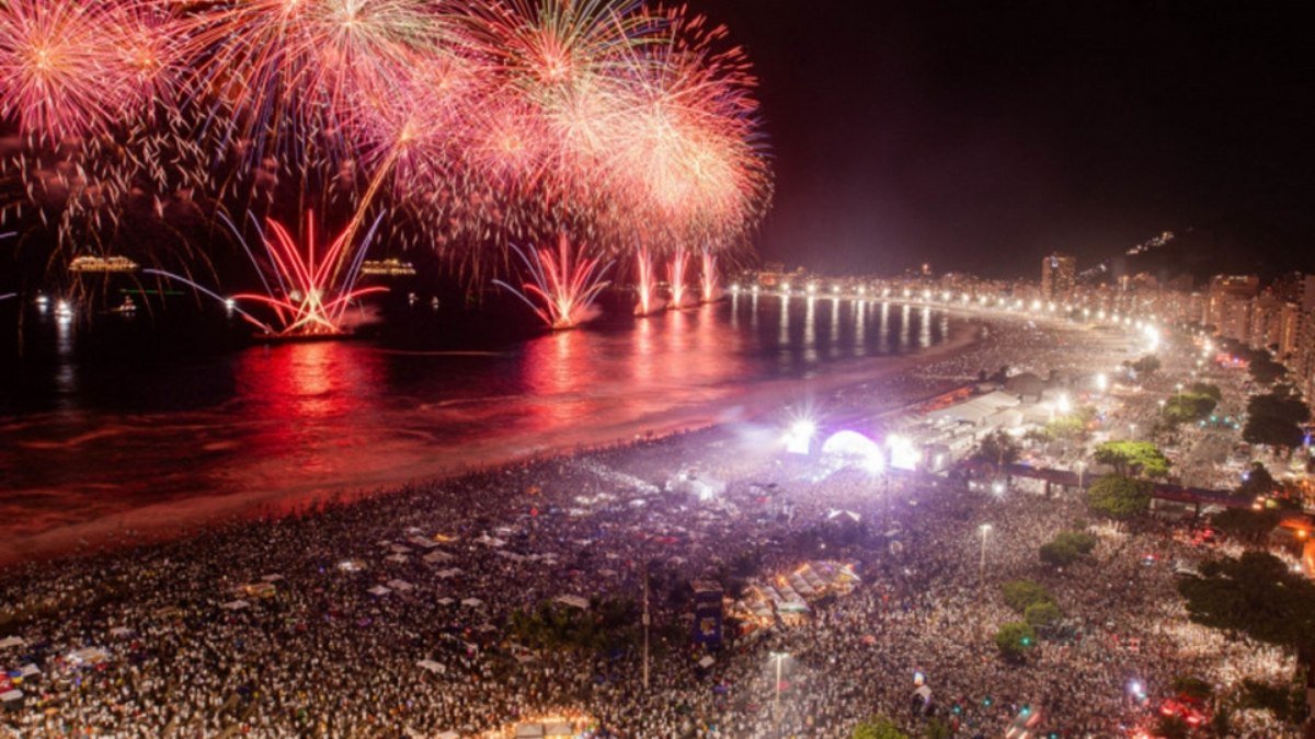 Anitta, Ivete Sangalo, Caetano e Bethânia cantarão no Réveillon do Rio de Janeiro