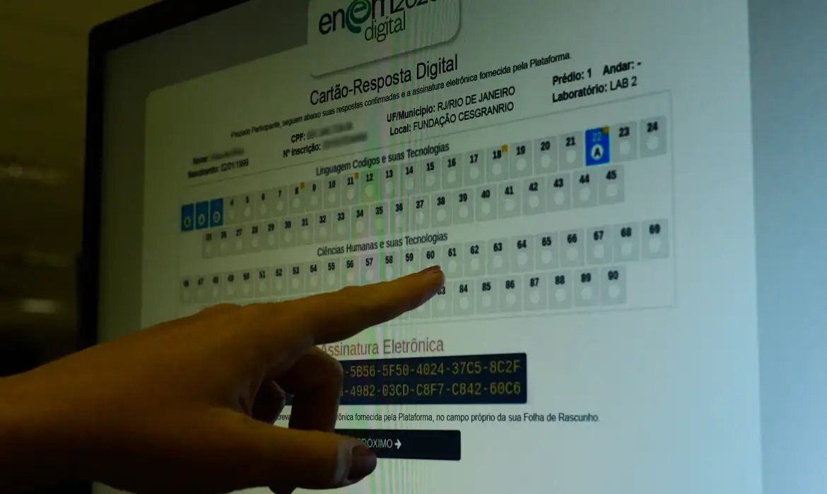 Enem 2024: CNN terá gabaritos extraoficiais do segundo dia de provas