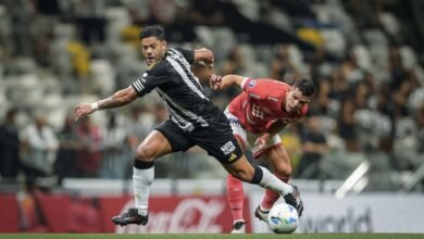 Atlético decepciona em casa, mas avança na Sul-Americana