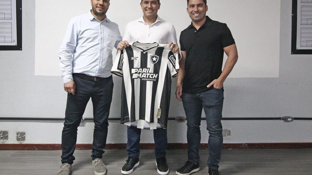 Com chegada de Pedro Martins, Botafogo faz pequena mudança nas lideranças do futebol