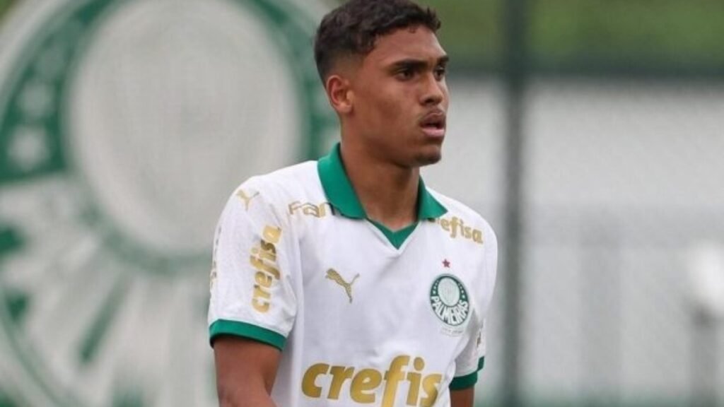 Meia do Palmeiras é convocado para seleção de El Salvador