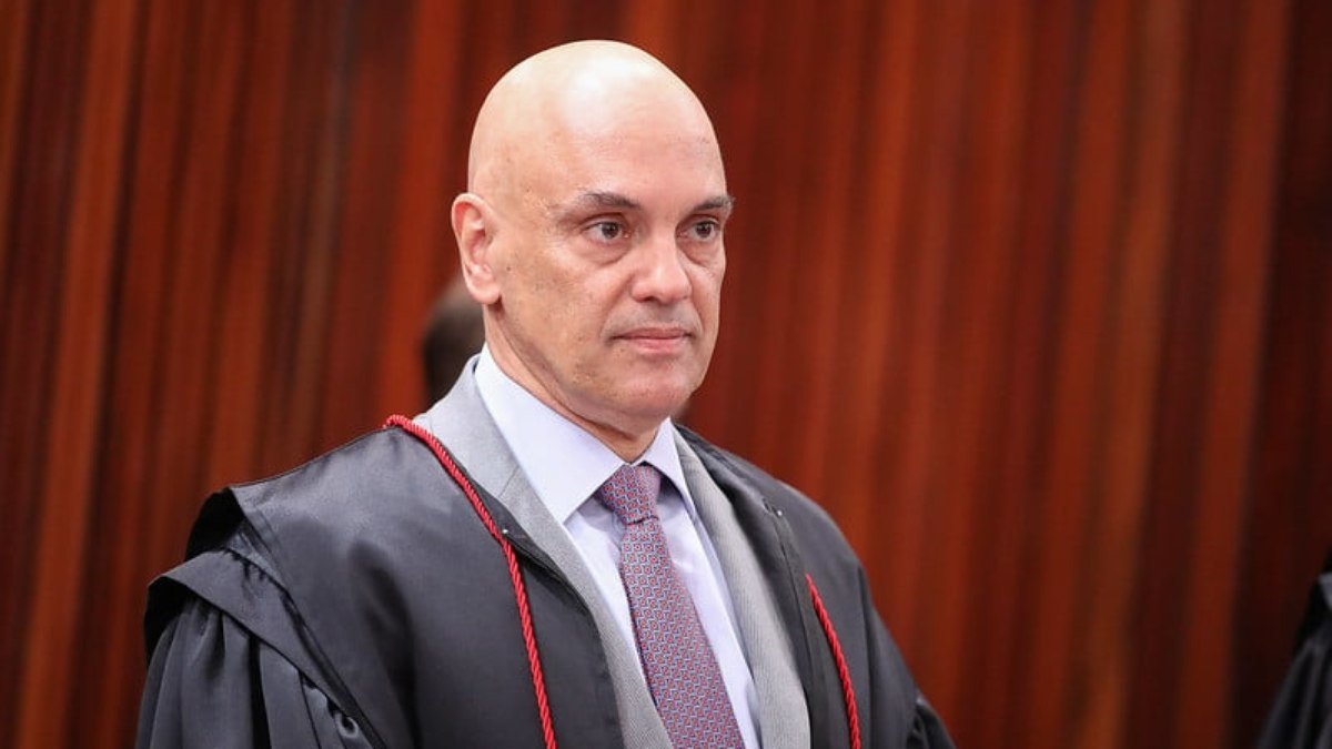 Moraes prorroga inquérito das fake news para investigar gabinete do ódio Moraes prorroga inquérito das fake news para investigar gabinete do ódio