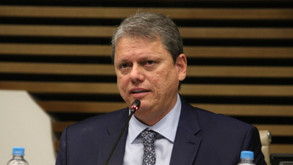 Tarcísio aciona Boulos na justiça por uso da marca Poupatempo