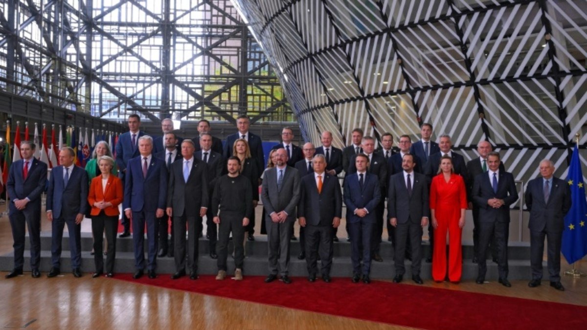 Cúpula da UE debate endurecer o tom em questões migratórias e acelerar expulsões