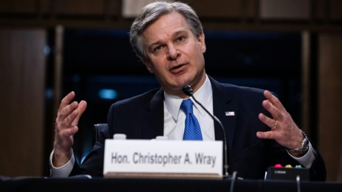 Diretor do FBI renunciará antes de Trump tomar posse