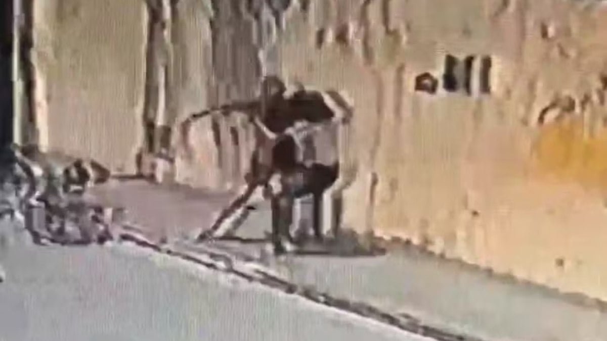 Jovem é esfaqueada durante assalto em Fortaleza