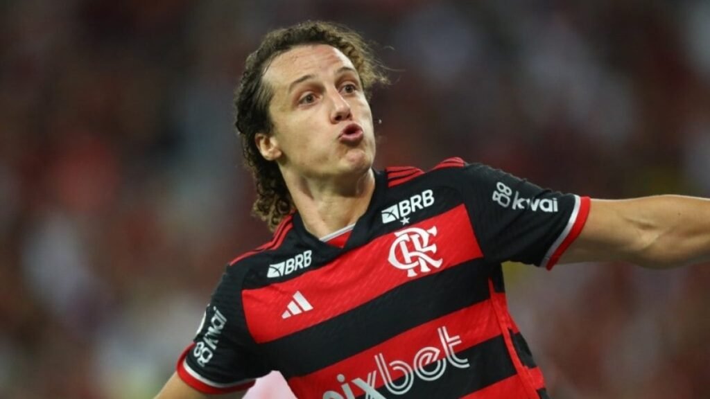 David Luiz destaca a importância da vitória na saída do campo