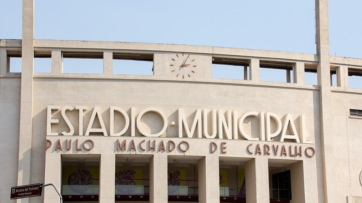 Teixeira confirma Pacaembu como casa do Santos em SP