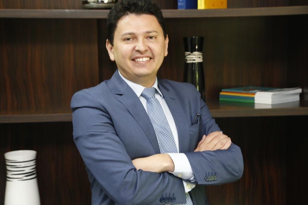 Rogério Cruz exonera do cargo secretária indicada pelo PP