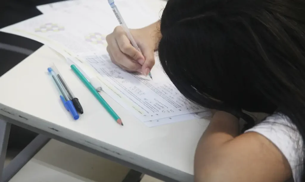 Enem supera 70% de presença no primeiro domingo de provas