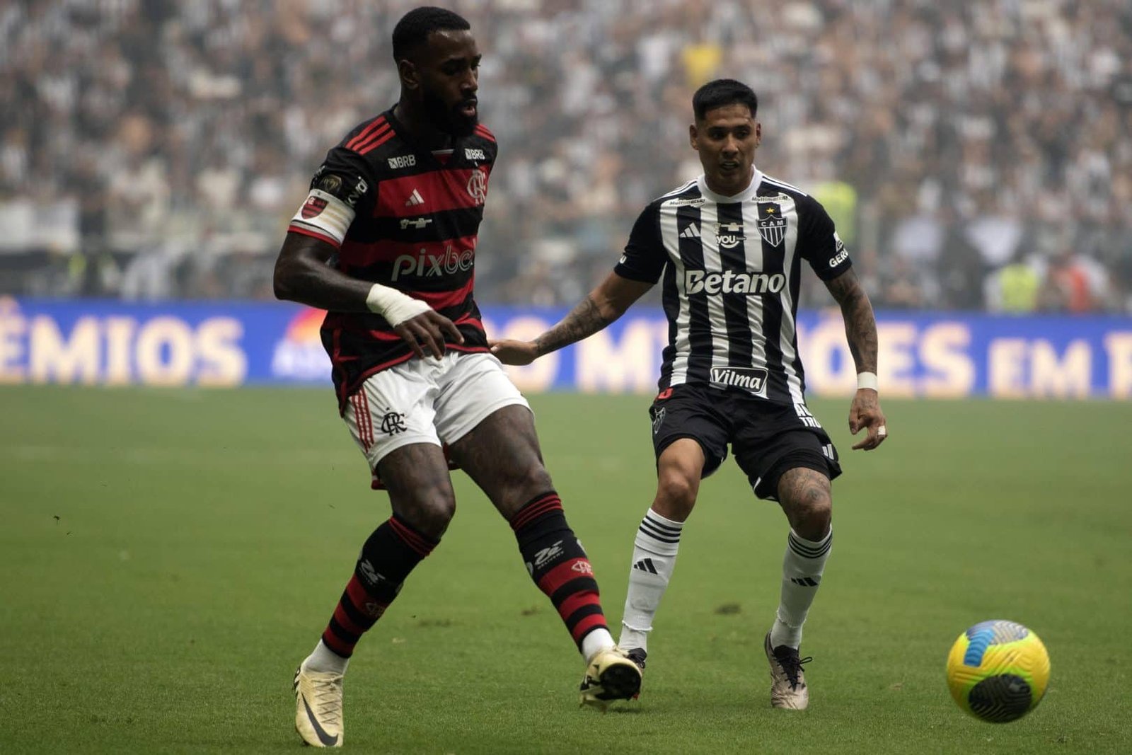 Flamengo e Cruzeiro garantem marcos históricos na Arena MRV, casa do Atlético-MG