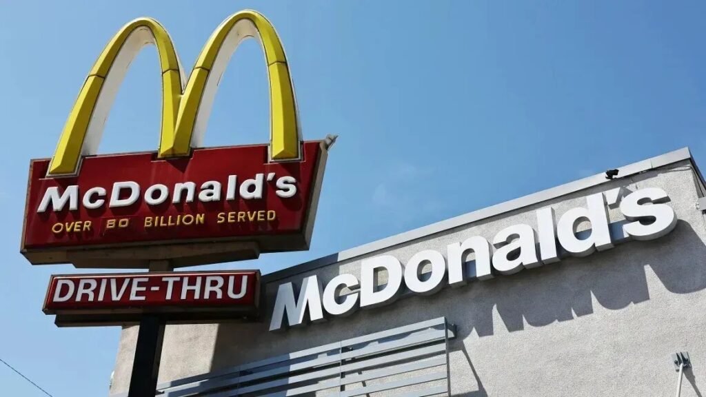 McDonald’s gasta US$ 100 mi para superar crise após surto de bactéria nos EUA