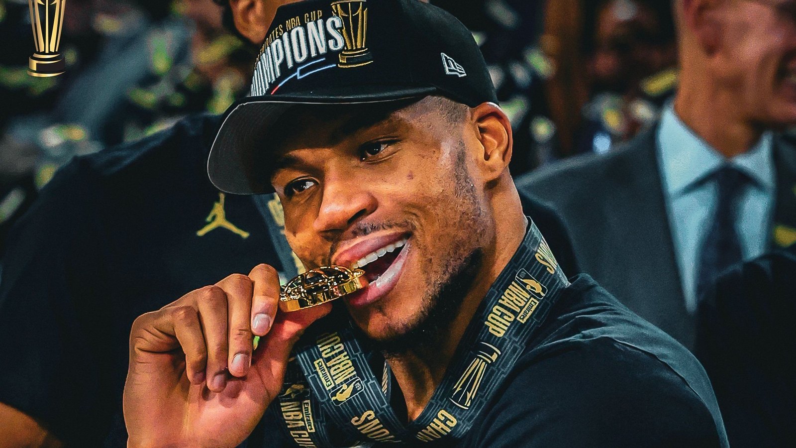 Giannis revela como vai gastar premiação da NBA Cup: “Fralda está cara“