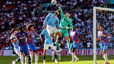 Manchester City deixa título escapar com ‘teimosia’ de Guardiola e ex-United voando