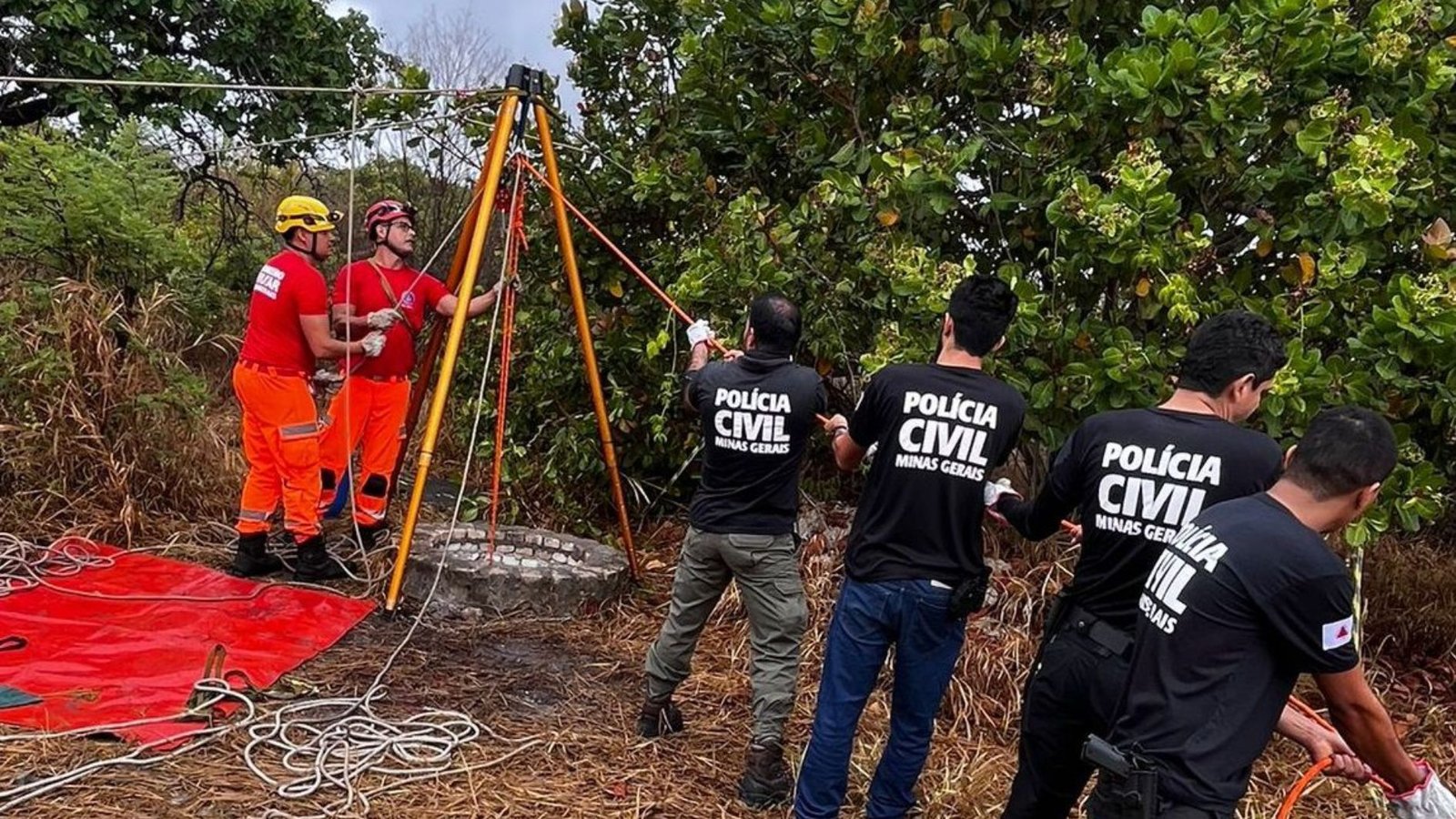 Homem é preso após corpo ser encontrado em poço em MG