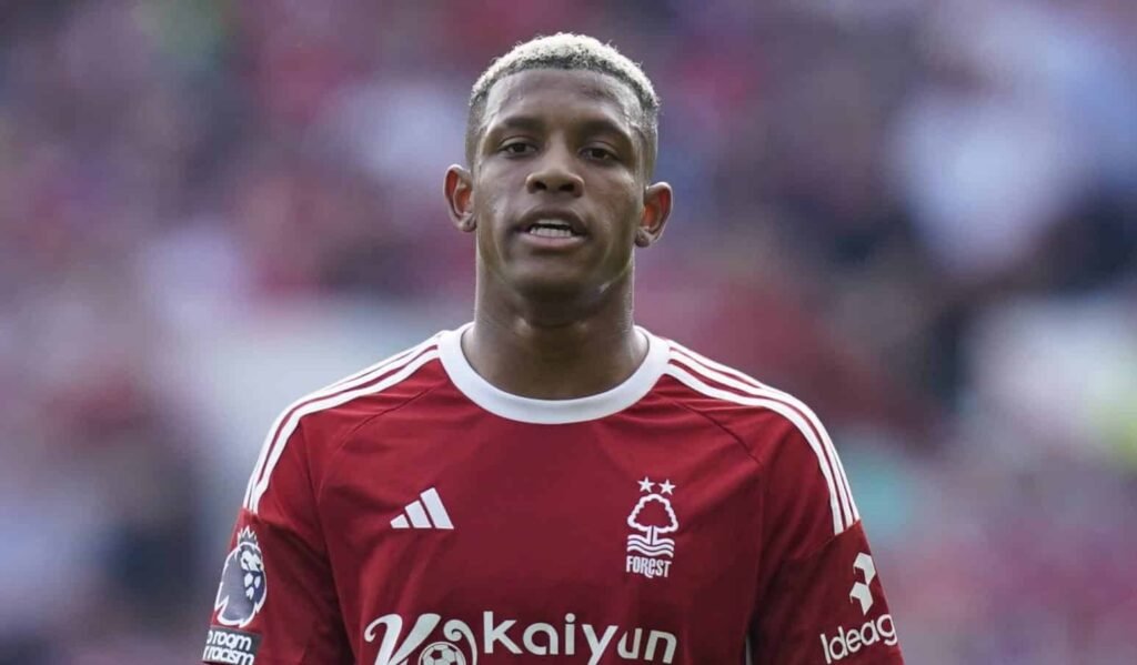 Quanto tempo Danilo deve perder após lesão grave pelo Nottingham Forest?