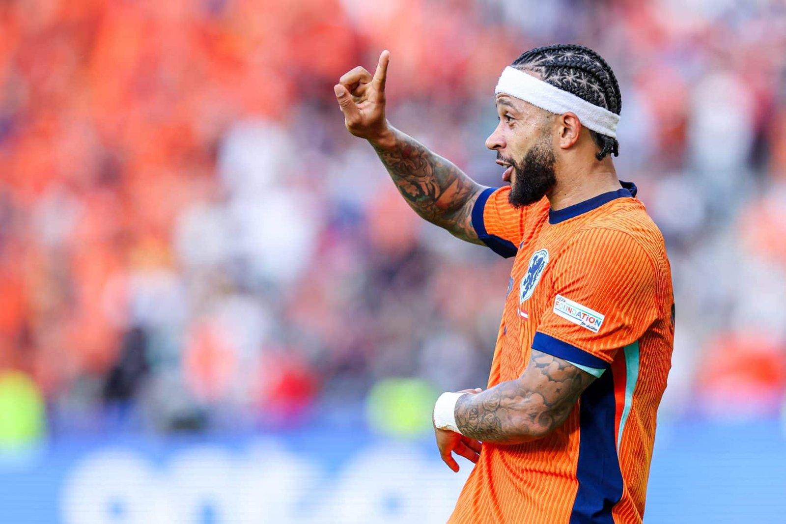 Por que a contratação de Depay faz sentido mesmo com o Corinthians cheio de dívidas?