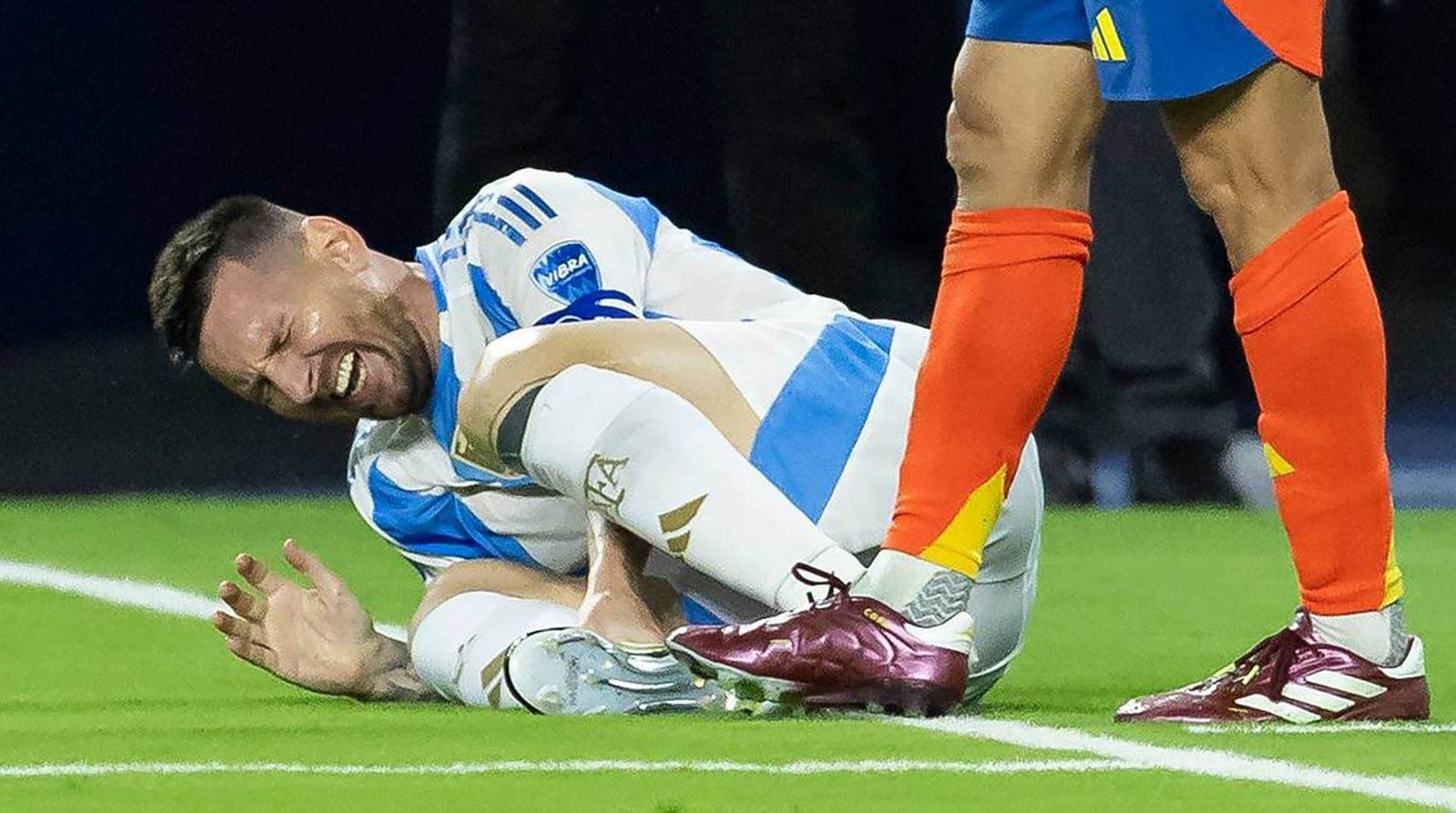 Messi se recupera de lesão sofrida na Copa América e ganha data para voltar a jogar