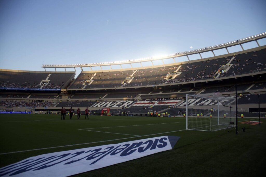 Conmebol reforça final da Libertadores no Monumental; ingressos podem chegar a R$ 20 mil