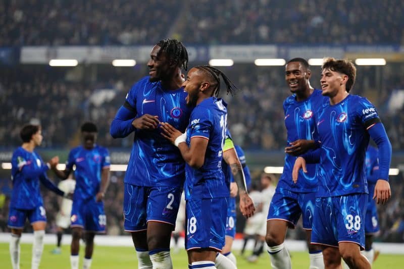 Treinador acerta de novo e Chelsea aplica a maior goleada da história da Conference League