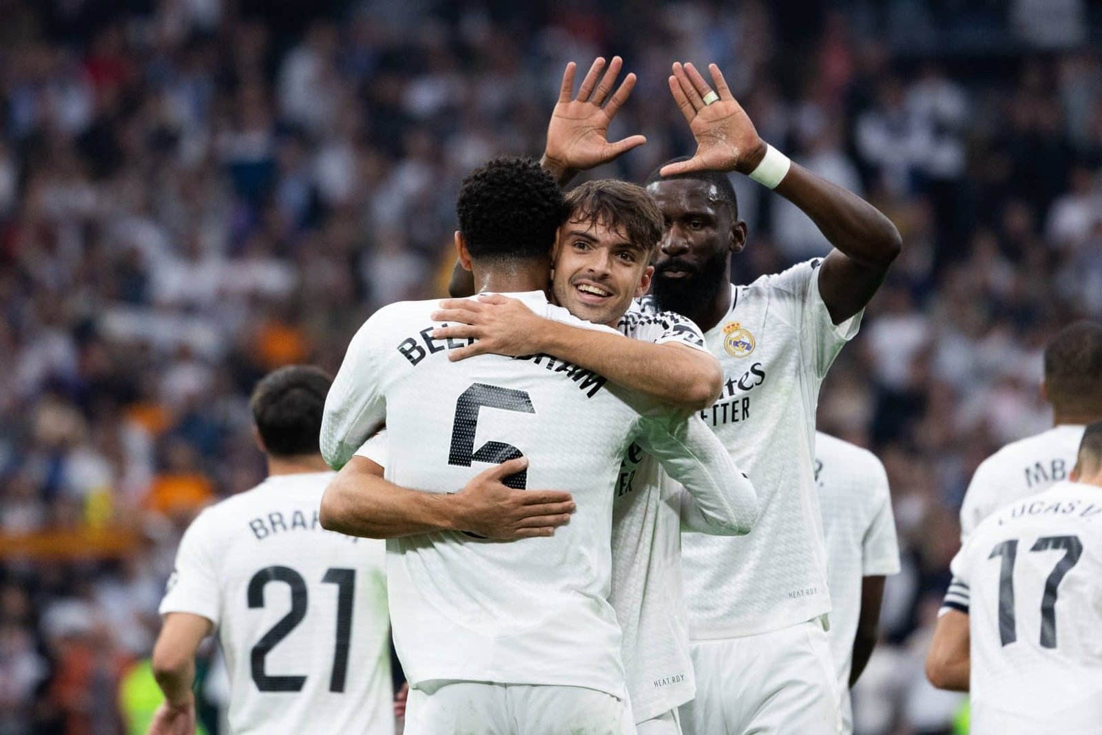 Substituto de Militão no Real Madrid é investigado por crime sexual com menor de idade