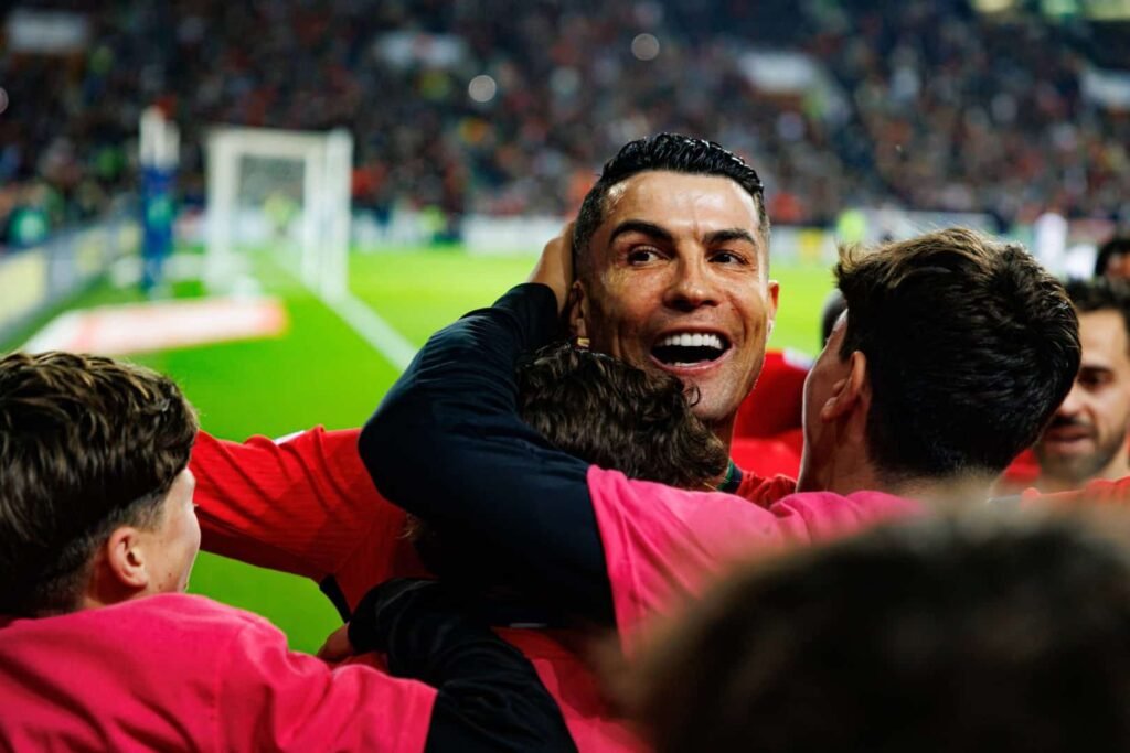 Imparável, Cristiano Ronaldo faz três e comanda goleada de Portugal sobre a Polônia