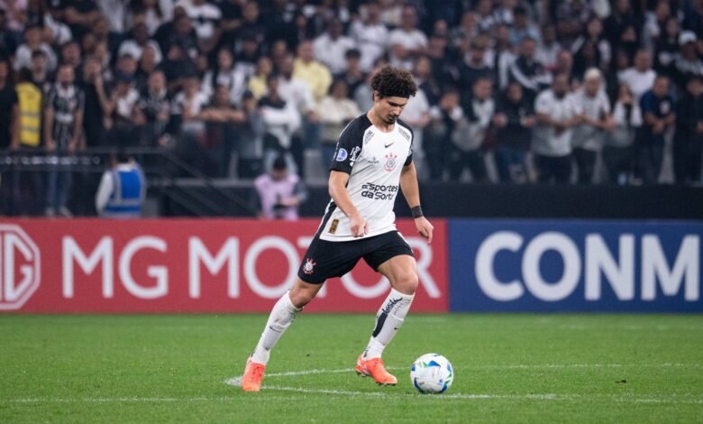 Dorival muda discurso e admite que Corinthians pode buscar reforços Dorival muda discurso e admite que Corinthians pode buscar reforços