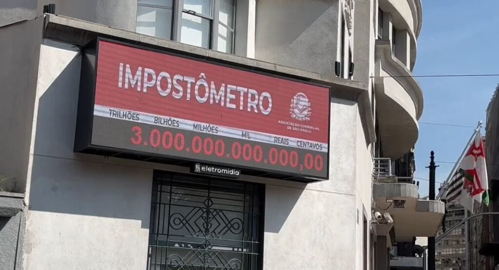 Brasileiros pagaram R$ 3 trilhões em impostos em 2024, mostra Impostômetro