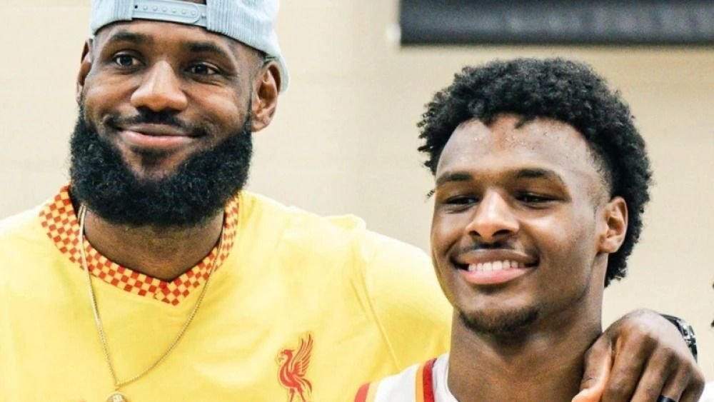 LeBron revela se filho o chama de pai em quadra e diz: “Perdi o foco“