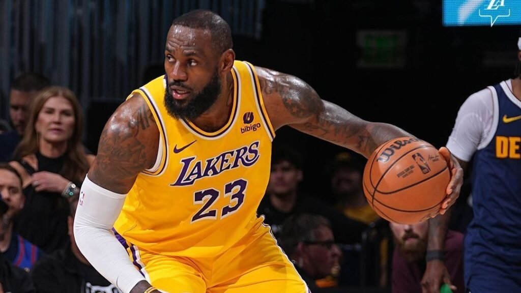 NBA e WNBA renovam contrato com gigante esportiva por 12 anos, diz site