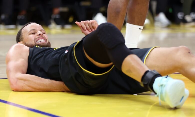 Curry revela que deve ser desfalque em decisão dos playoffs da NBA Curry revela que deve ser desfalque em decisão dos playoffs da NBA