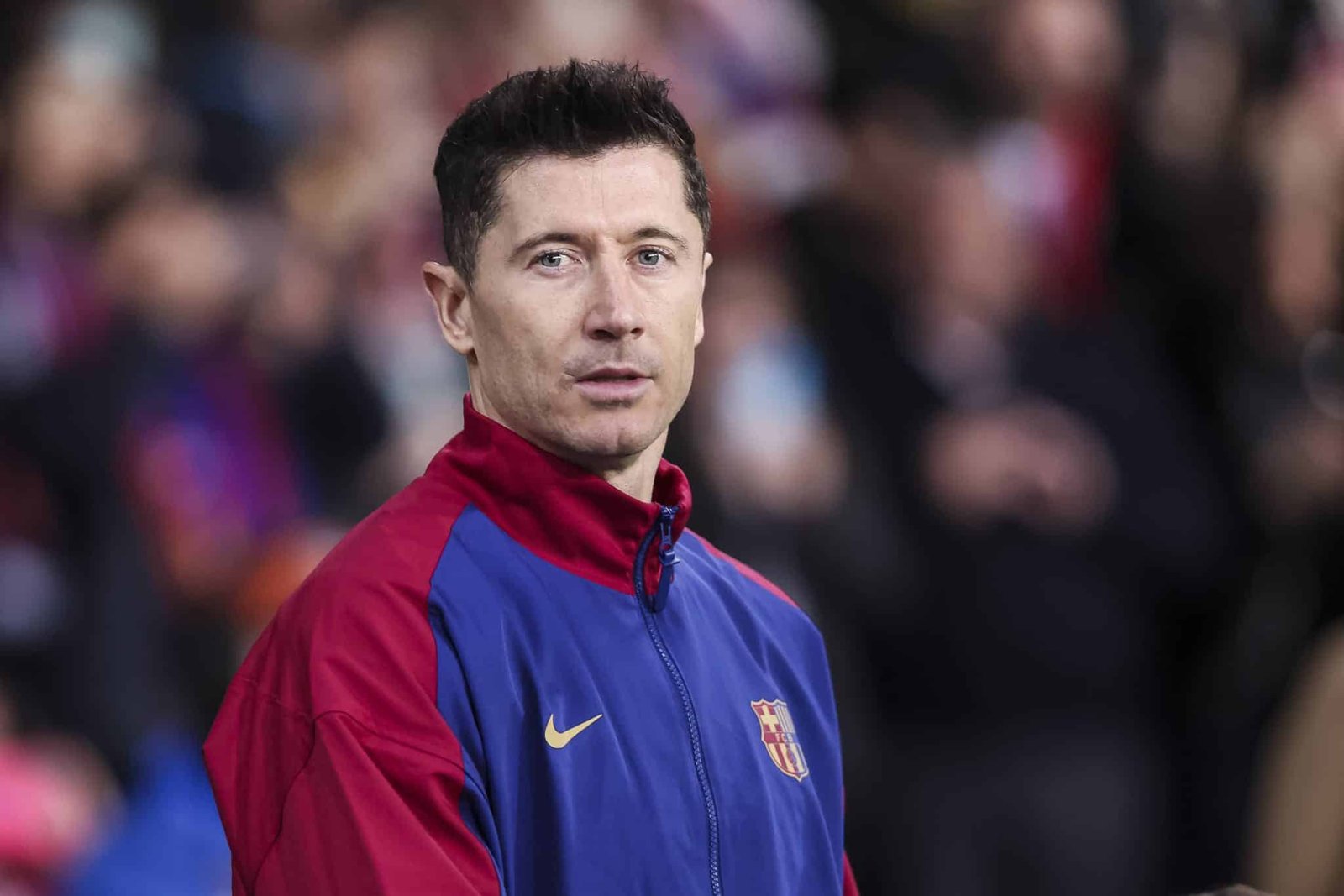 Barcelona lança carta na manga por substituto de Lewandowski com mais gols que polonês