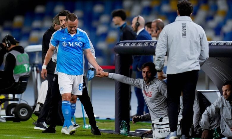 Em queda física, Napoli deixa reservas da Inter colarem e acirra liga mais aberta da Europa Em queda física, Napoli deixa reservas da Inter colarem e acirra liga mais aberta da Europa